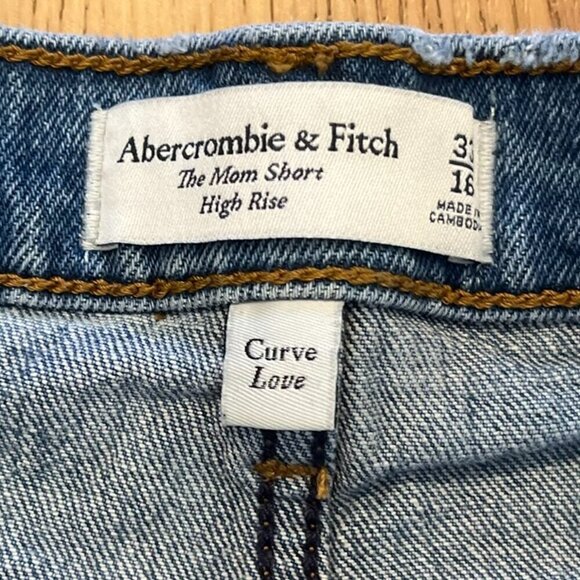 Ambercrombie & Fitch High Rise The Mom Short Denim Shorts Sz 33 - Picture 3 of 3